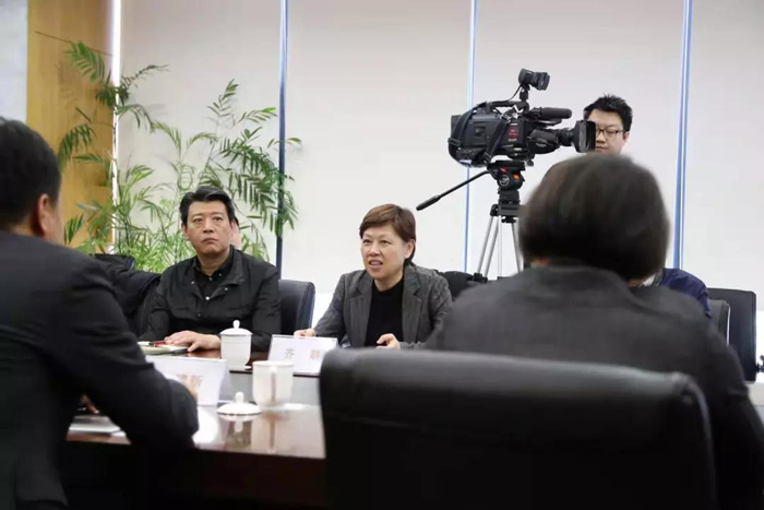 齐静部长考察OBE科技集团